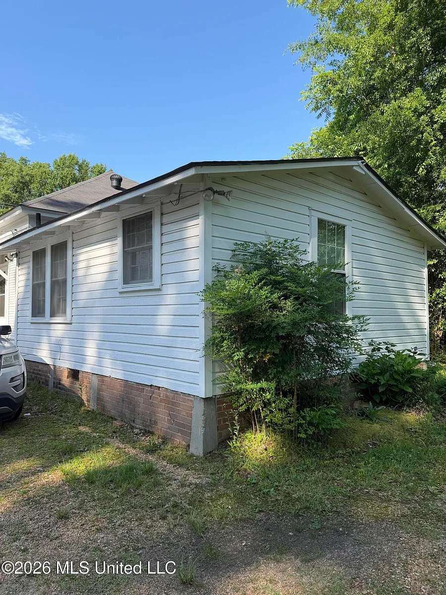 Building Photo - 156 W Enterprise St #A