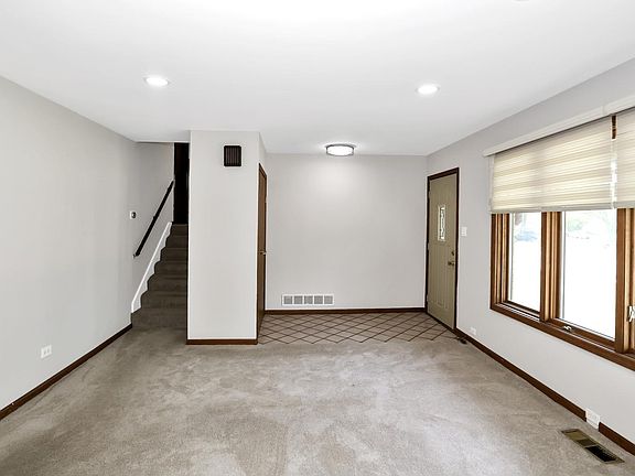 4th image of 315 Arizona Blvd