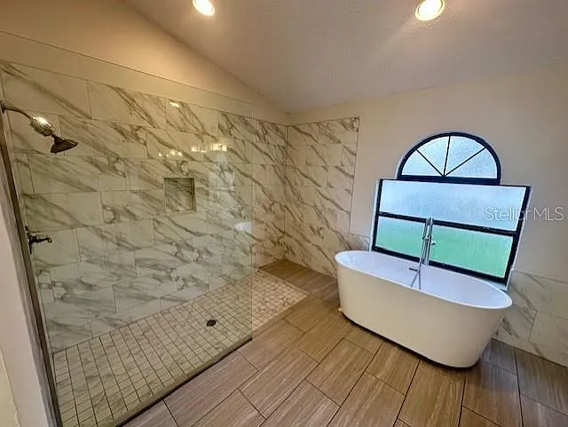 12686 Newfield Dr — Photo 8