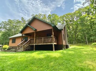 101 Carols Ln, Lords Valley, PA