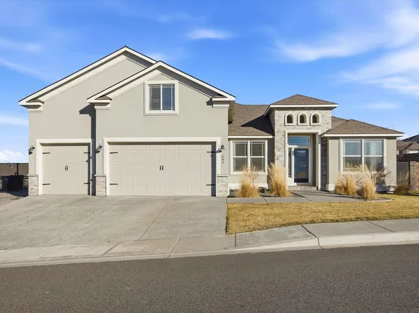 689 Titan Ave, West Richland, WA 99353