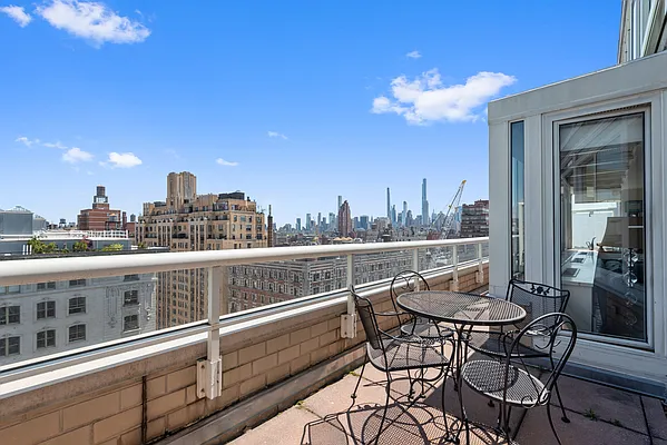 Sold by Compass | media 40