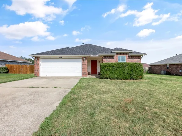 570 Sun Meadow Dr, Centerton, AR 72719