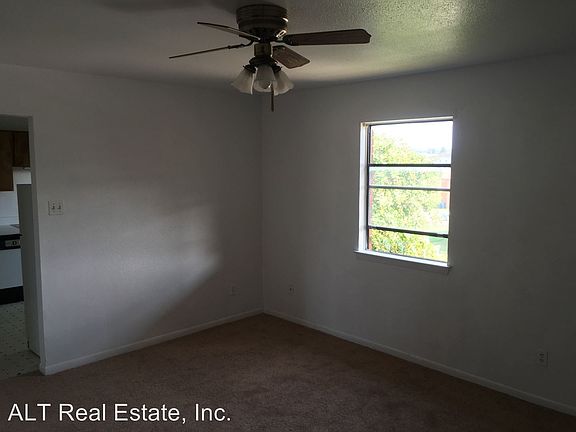 4th image of 209 North Dr APT D