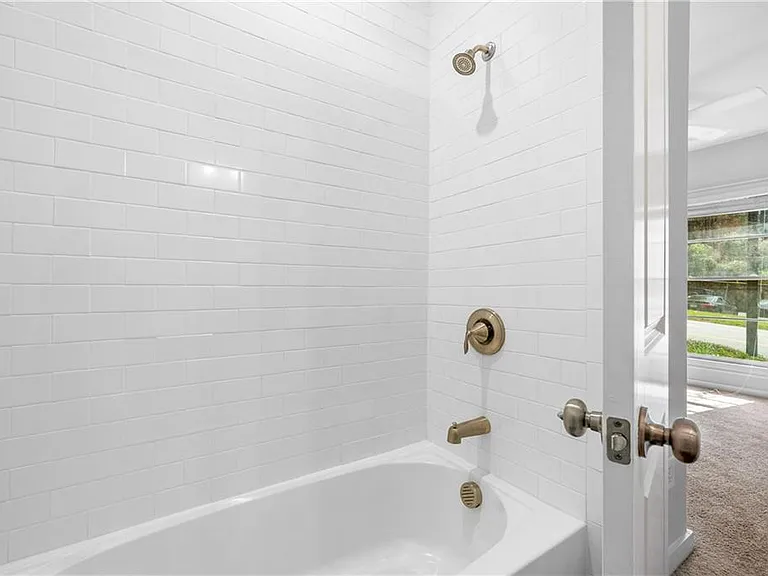 552 Ember Ln NW — Photo 38