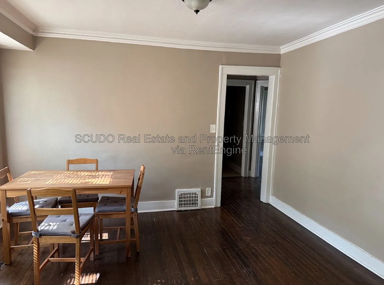 3 bed, 2.0 bath, 2288 sqft, $1,500 — Photo 4