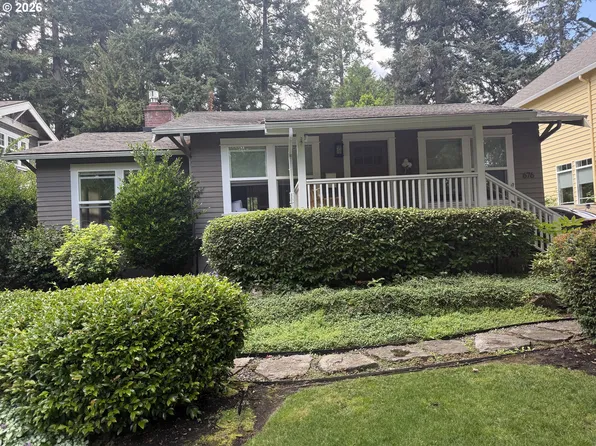 676 9th St, Lake Oswego, OR 97034