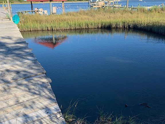 Walkway to the beach and our Tiki Hut