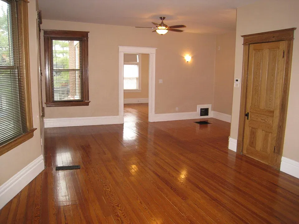 202 Sterrett Ave #2