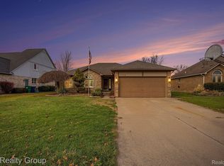 11725 Diamond Ln, Washington, MI
