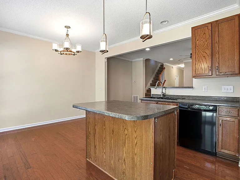 101 Fanwood Ct — Photo 12