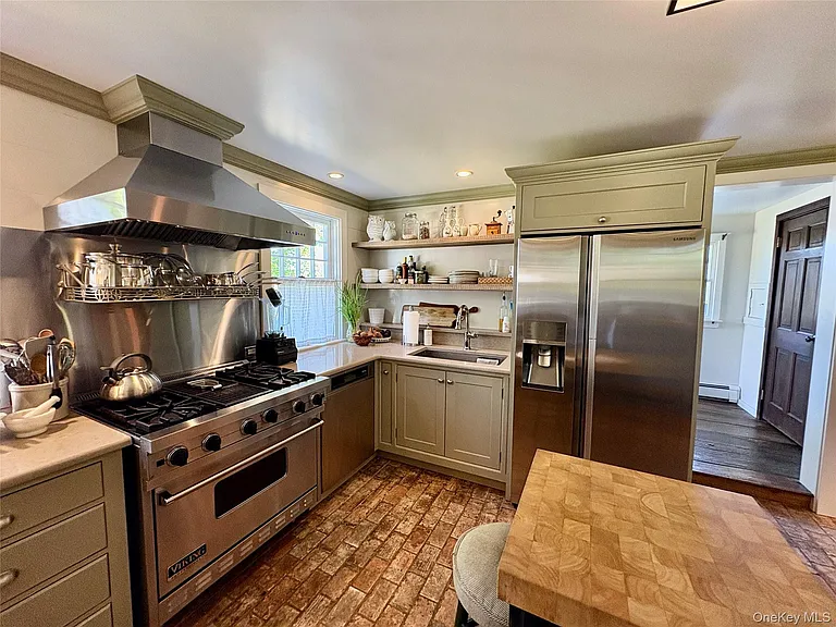 184 Twomey Ave — Photo 12