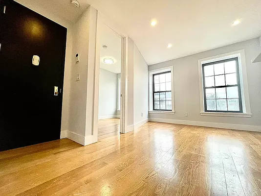 Rented by Pear NYC LLC | media 14