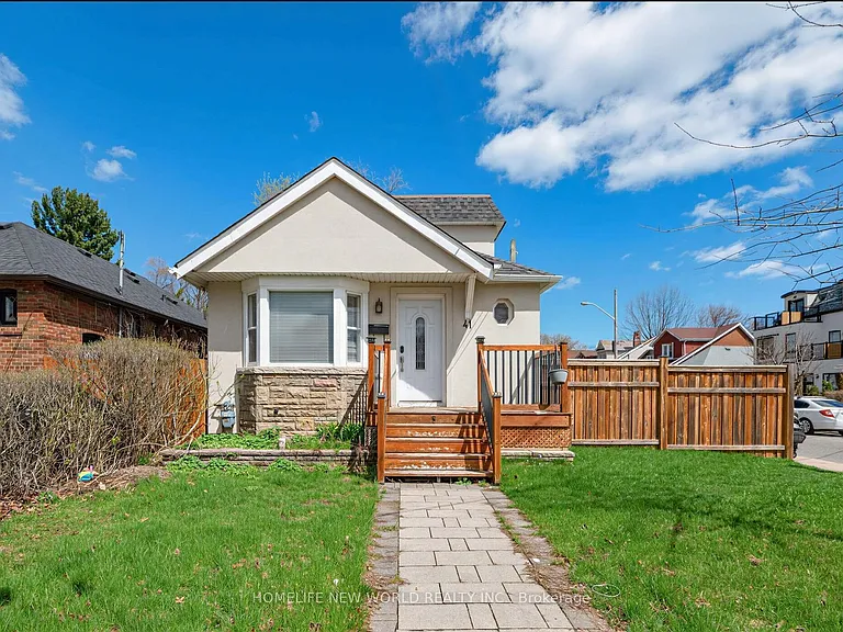 41 Binswood Ave #LOWER — Photo 9