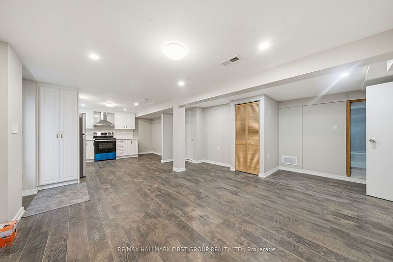 Ajax House for rent - 1 Bedroom — photo 11