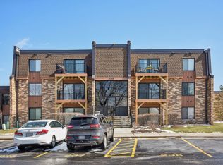 725 Limerick Ln APT 2B, Schaumburg, IL 60193