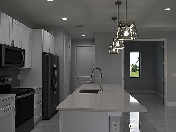Kitchen-Island
