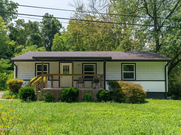 2400 Aberdeen Ln, Knoxville, TN 37920