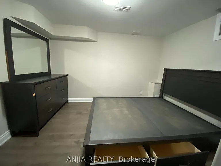 46 Rampart Dr — Photo 11
