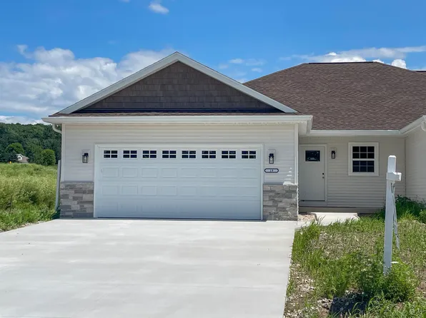 19 Wisteria Ct, Fond Du Lac, WI 54937