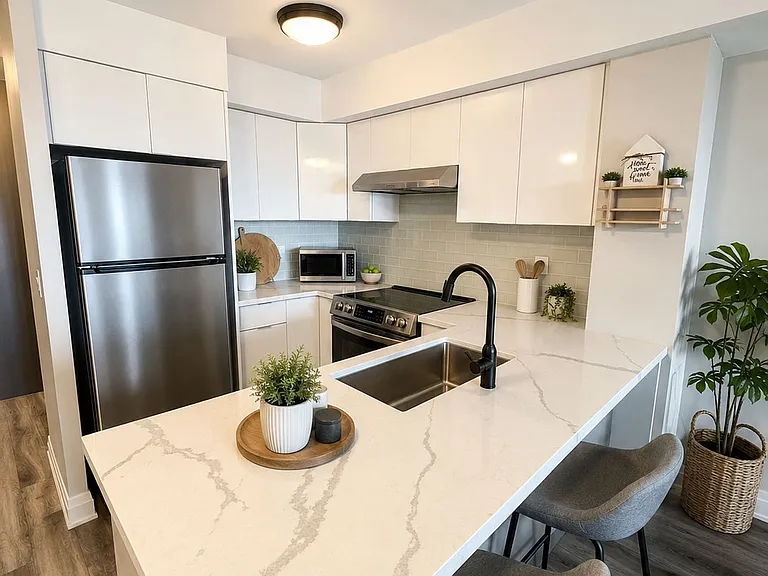 1060 Sheppard Ave W #909 — Photo 8
