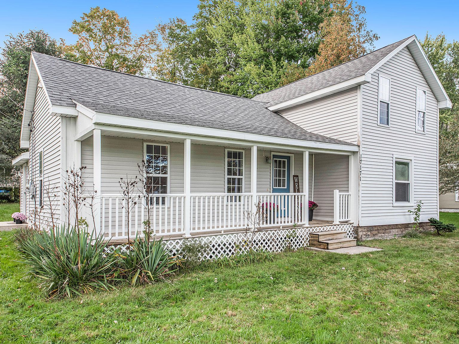 17171 Main St, Nunica, MI 49448 Zillow