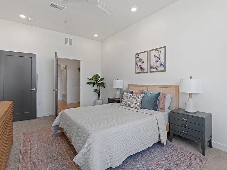 188 N 800th St E #4 — Photo 16