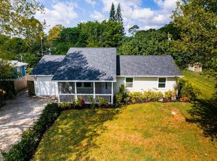 1435 16th Ct SW, Vero Beach, FL 32962