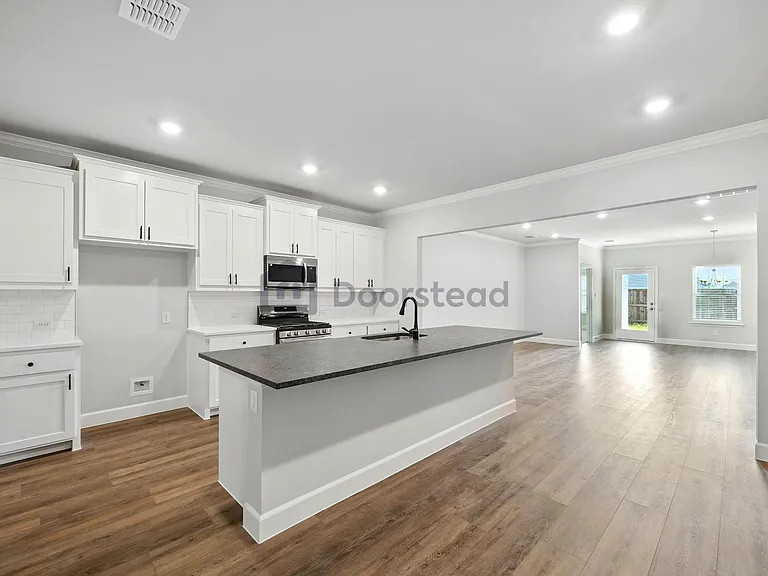 652 Parkside Dr — Photo 10