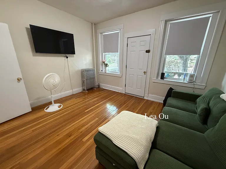 9 Egremont Rd #6 — Photo 2