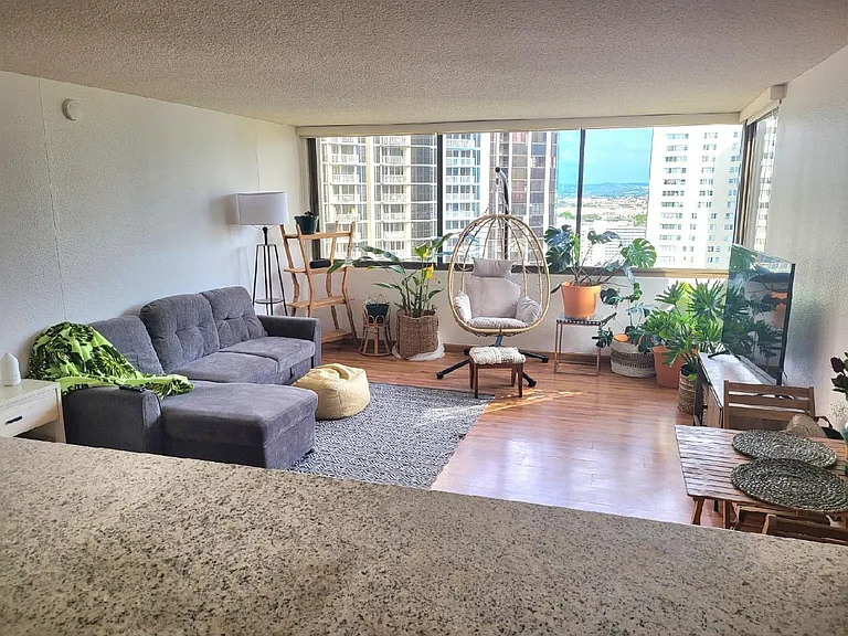 1255 Nuuanu Ave #E2514 — Photo 1