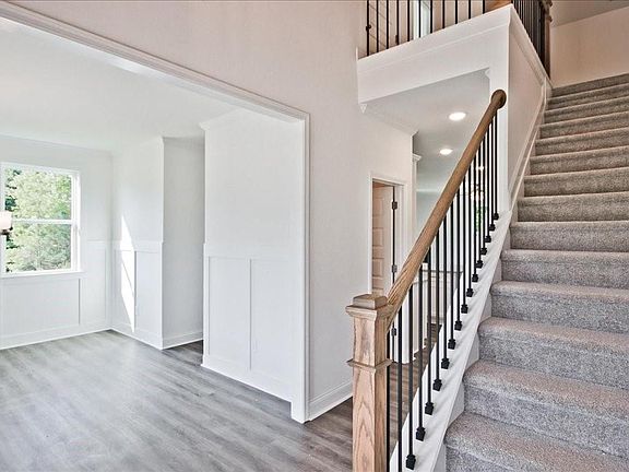 3rd image of 5956 Spring Way