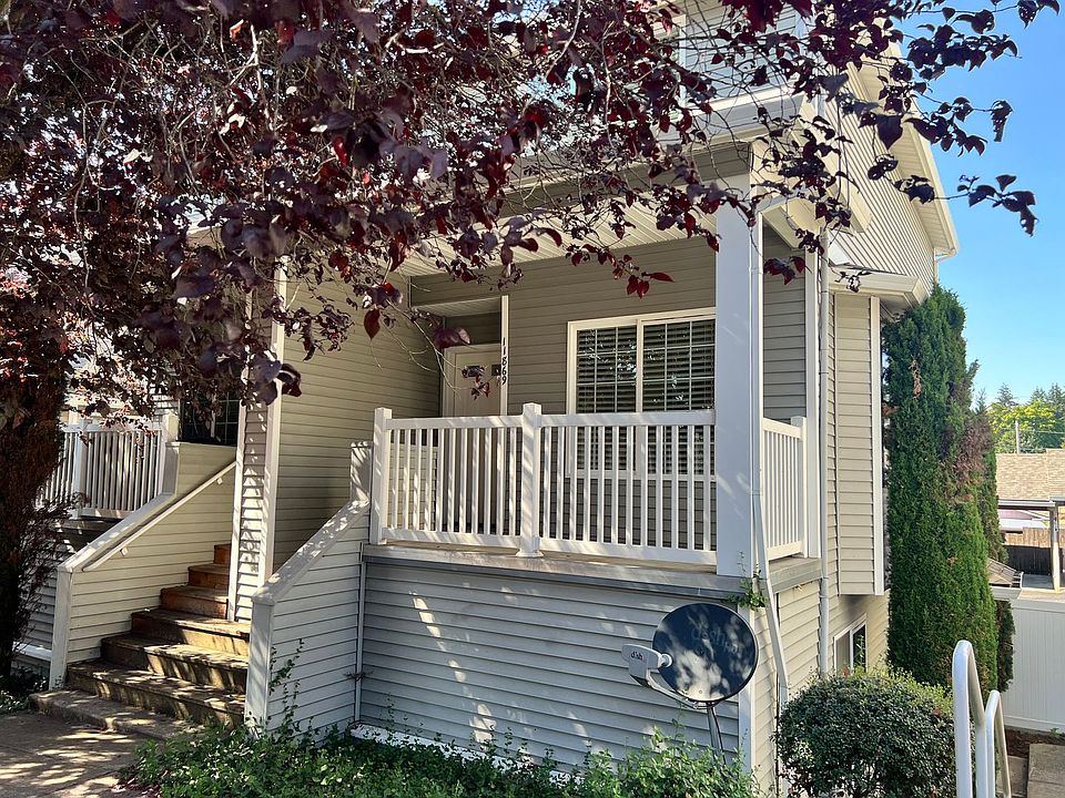 1st image of 11869 SE Pine St #0