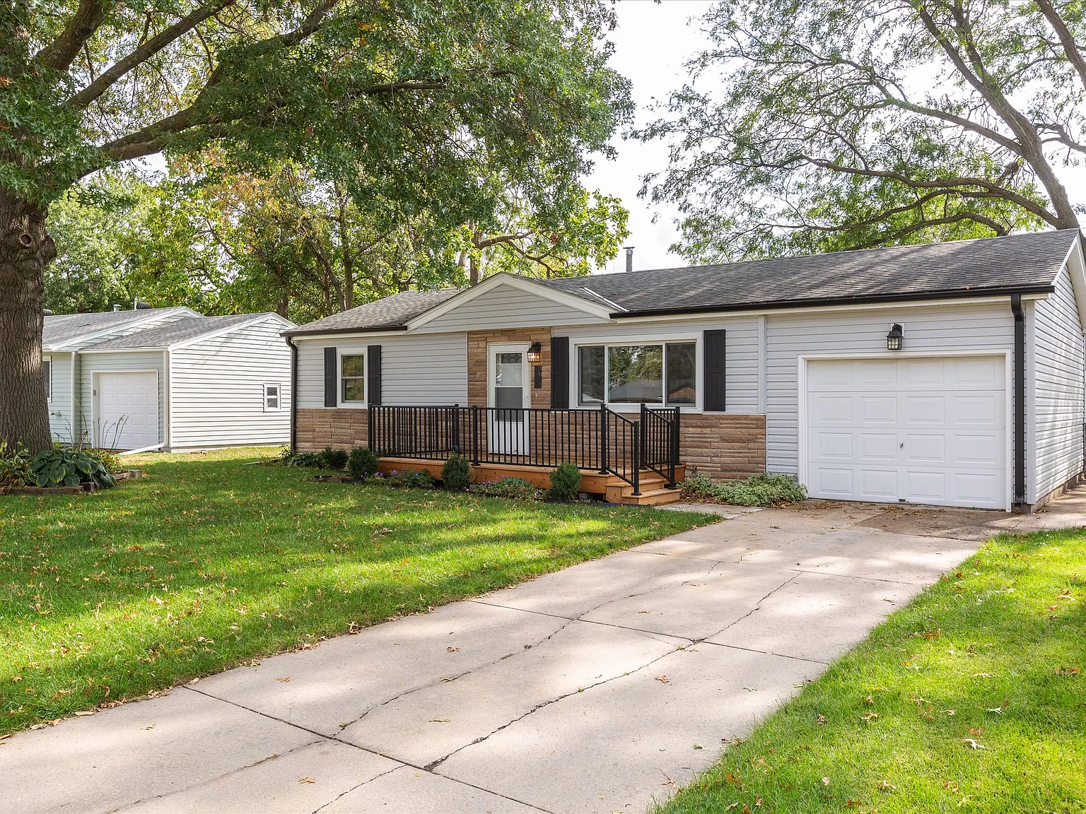3 bed, 864 sqft, $1,850 — Photo 4