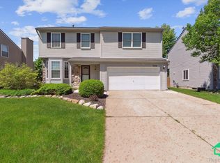 7458 Knollwood Dr, Ypsilanti, MI