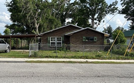 1st image of 746 SE Putnam St