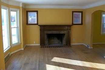 2nd image of 15531 Camden Ave