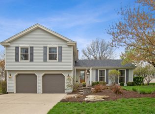 6N370 Fairway Ln, Itasca, IL 60143