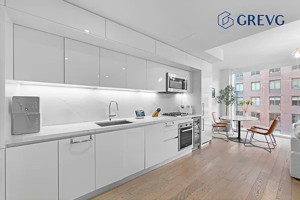 Rented by Global Real Estate Ventures Group LLC | media 6