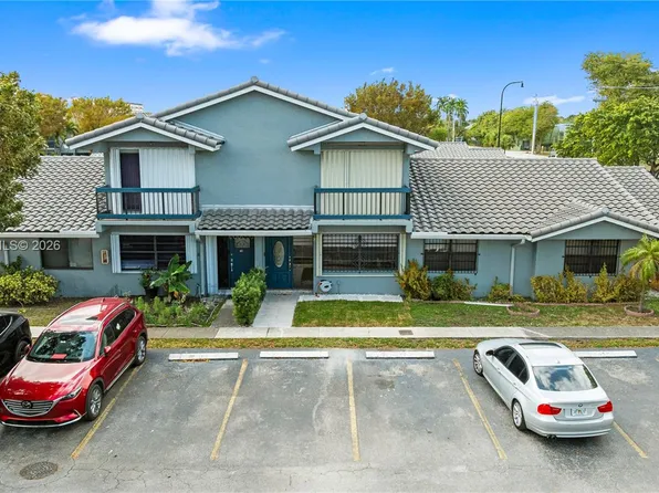 10908 NW 7th St #403, Miami, FL 33172