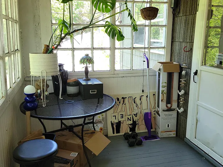 301 Buffalo Ave — Photo 9