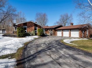 256 Maple Grove Dr, Innisfil, ON L0L1R0