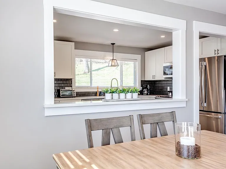 1518 Cliffside Ln — Photo 9