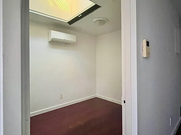 286 Stanhope Street image 16 of 29