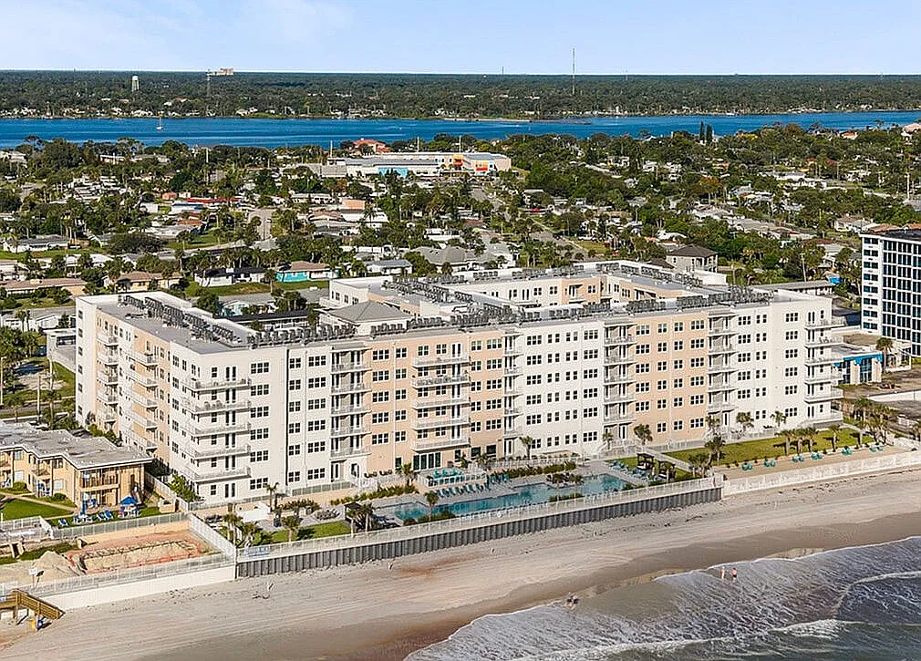 Triton Cay - Daytona Apartments — Photo 1