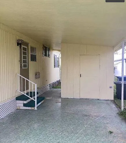 Building Photo - 3811 Midway Dr