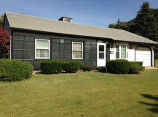 1441 Oakdale Dr, South Bend, IN 46614