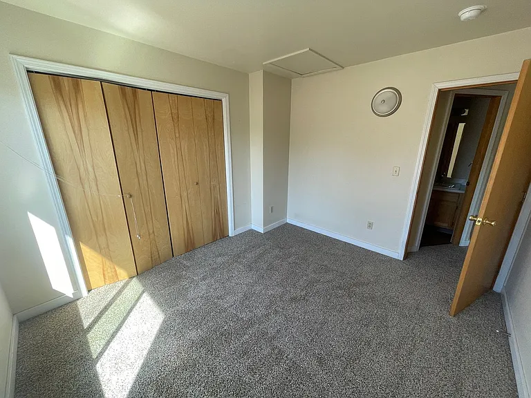 1300 N Brooklane St — Photo 15