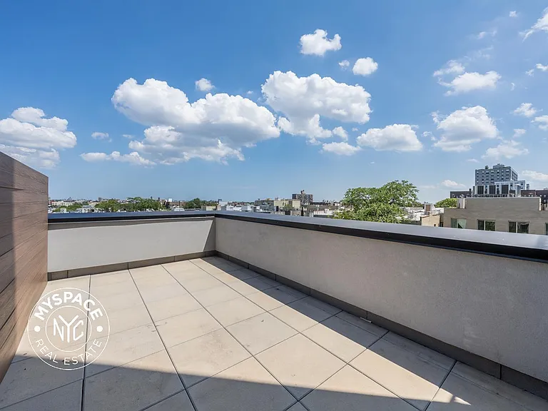 1499 Bedford Ave #7C — Photo 9
