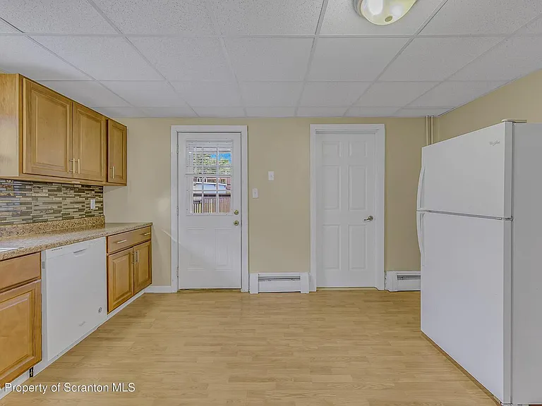 167-169 Main St #167 — Photo 7